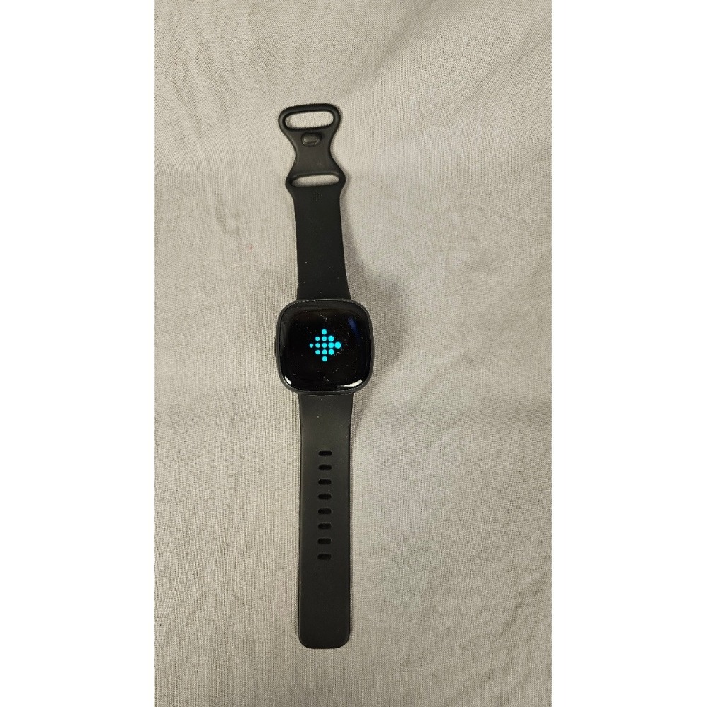 Fitbit Versa 4 Smartwatch Graphite Aluminum Case Black Infinity Band FB523